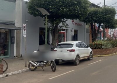 Estacionamento irregular no centro